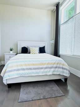 Highlands Storefront Stay - Image 5