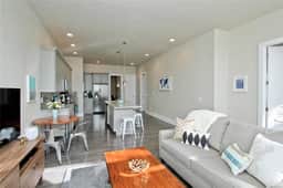 Highlands Storefront Stay - Image 2
