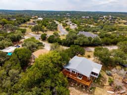Mountain Top Retreat - Image 4