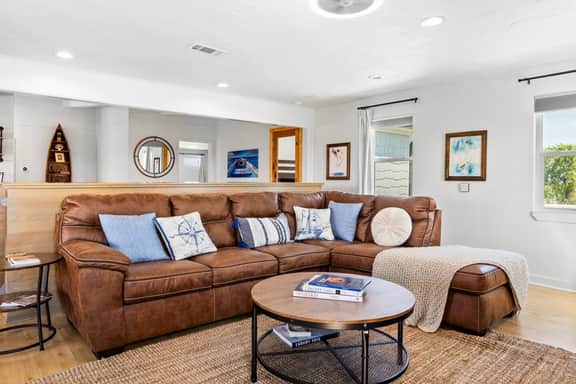 Captain's Quarters - Image 2